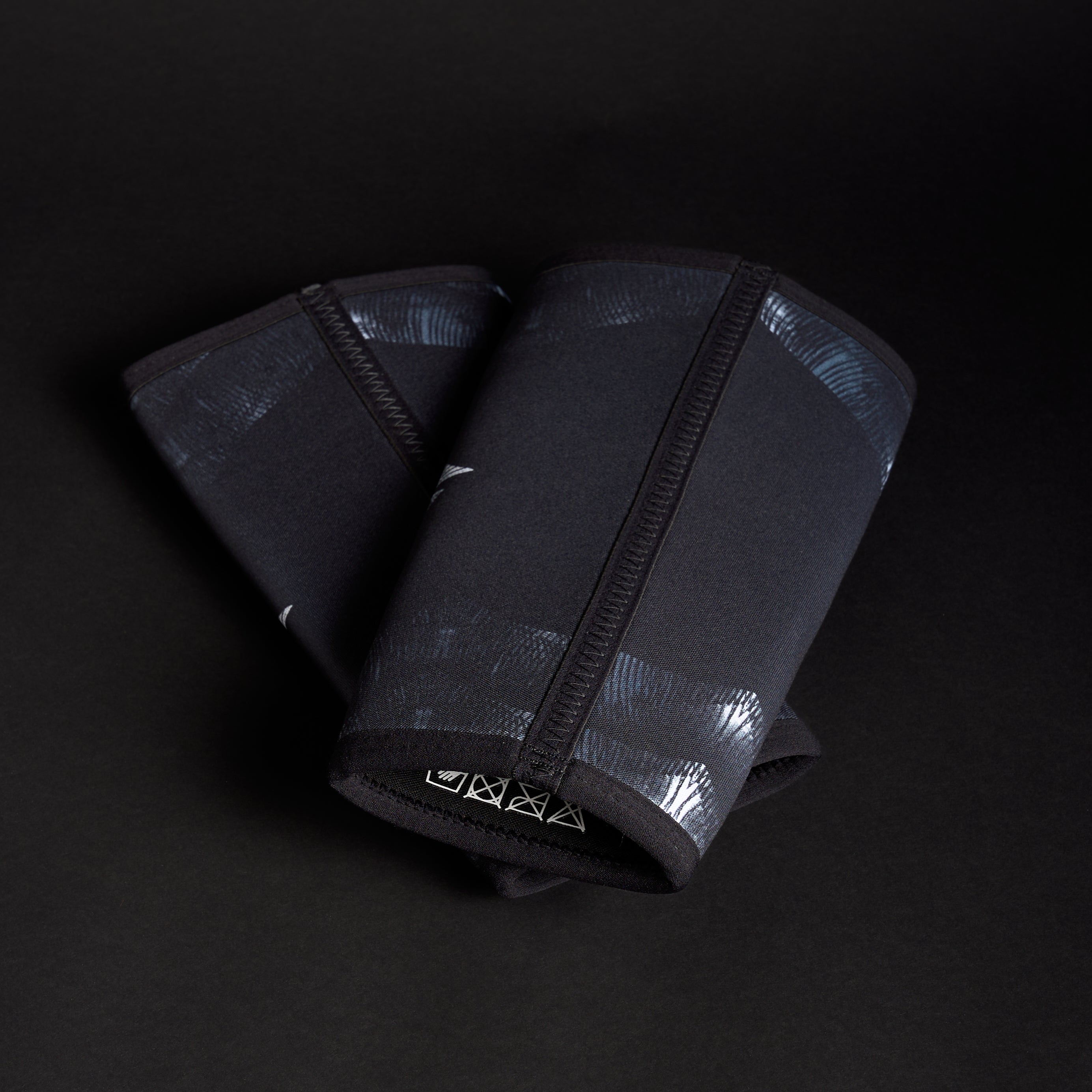 BERSERKER ARMOUR Knee Sleeves (shipping by end of December)