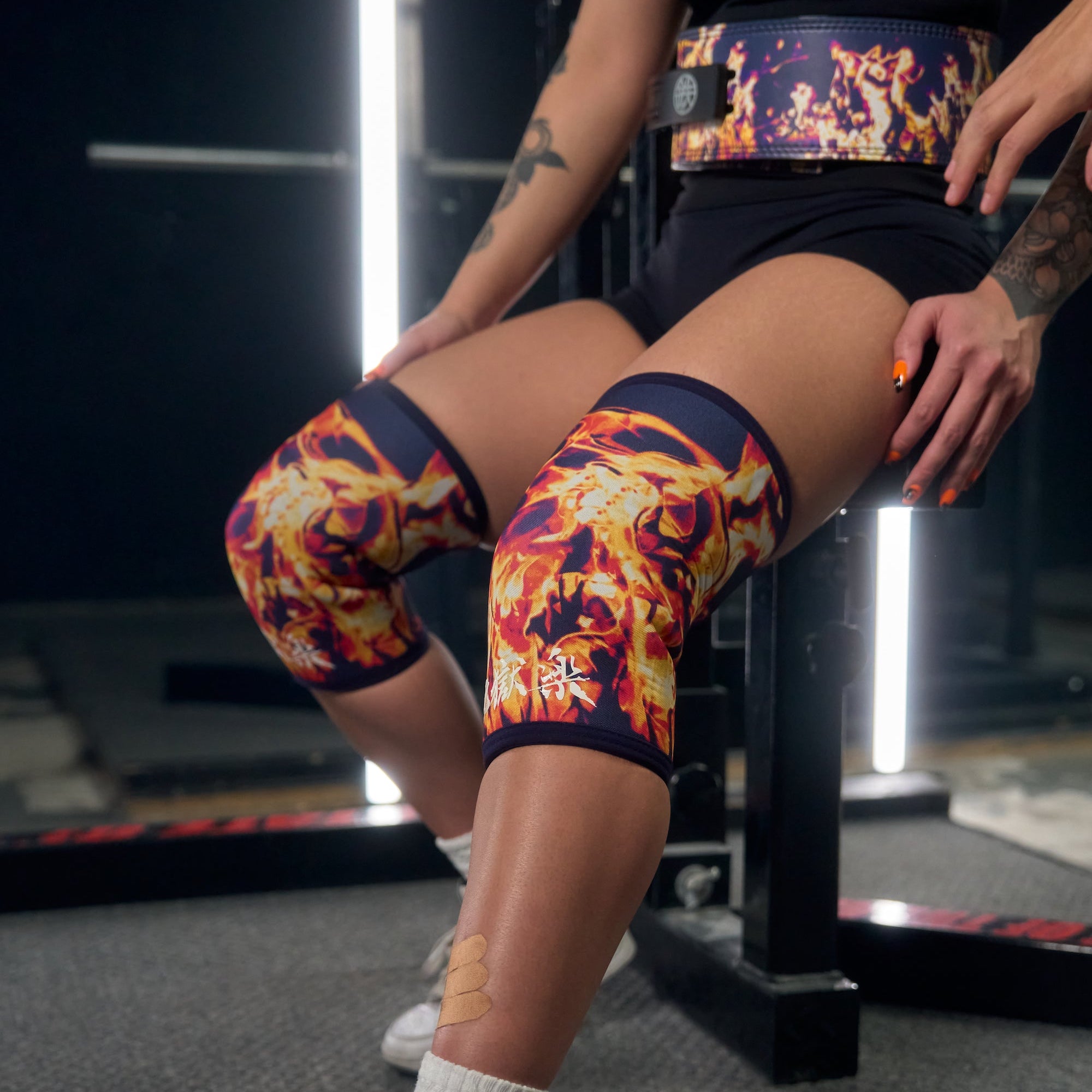 ASCETIC BLAZE Knee Sleeves