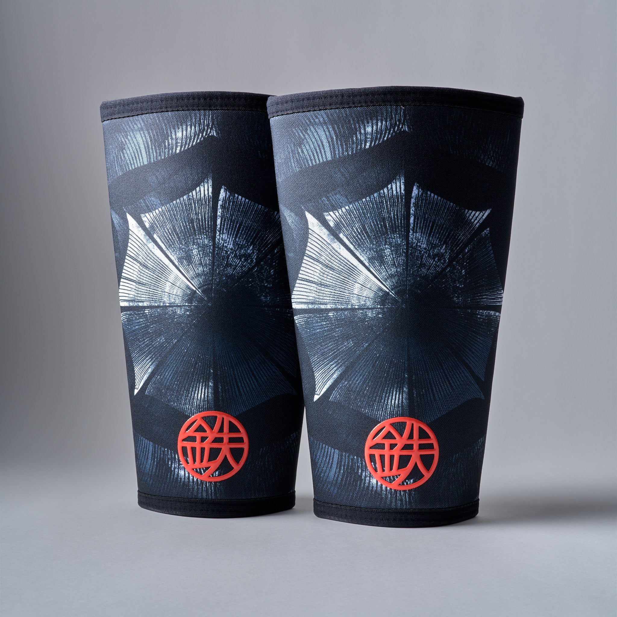 BERSERKER ARMOUR 7mm Berserk knee sleeves with armour plate artwork